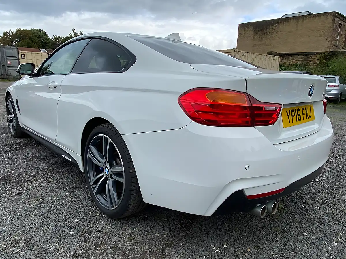 Used 2016 BMW 430d M Sport White - Interior and Exterior details 9