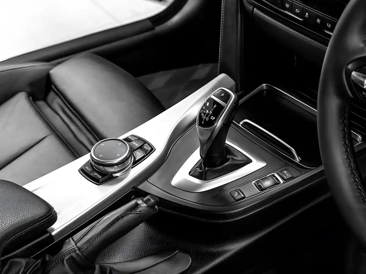 Used 2016 BMW 440i M Sport Alpine White - Interior and Exterior details 17