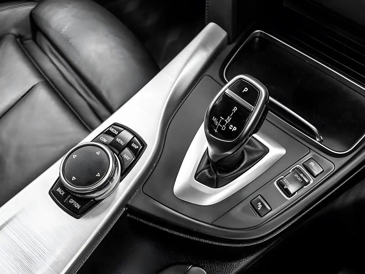 Used 2016 BMW 440i M Sport Alpine White - Interior and Exterior details 18