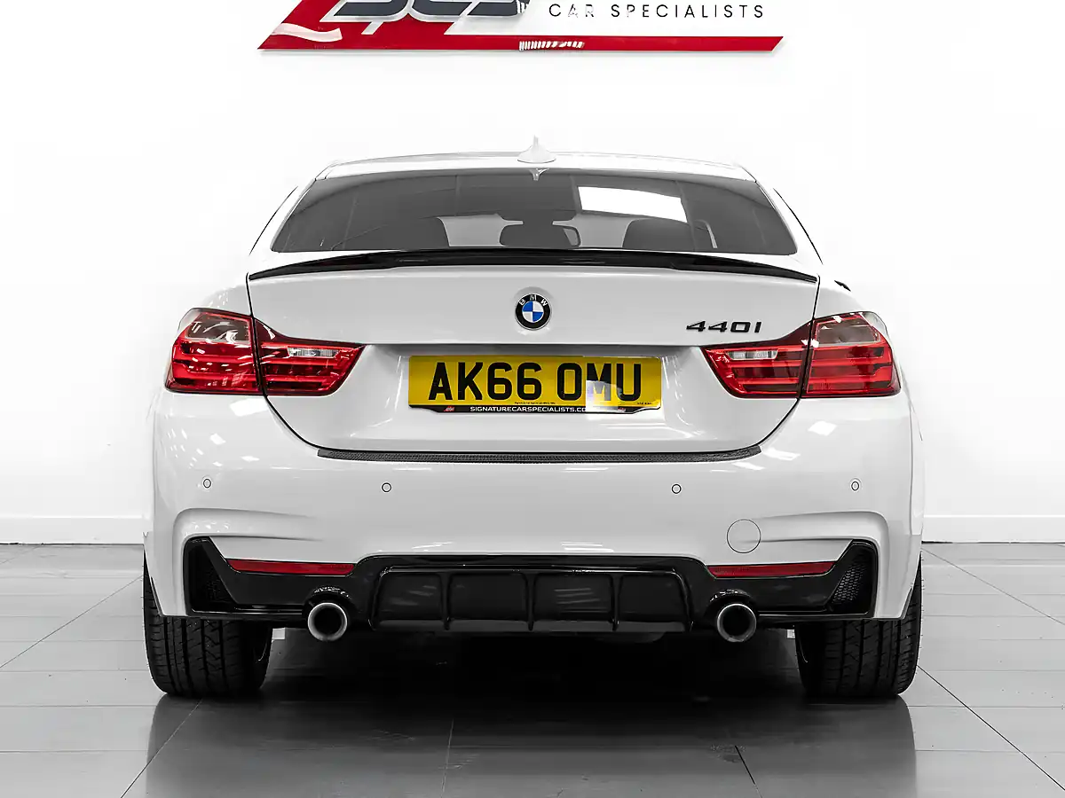 Used 2016 BMW 440i M Sport Alpine White - Interior and Exterior details 4