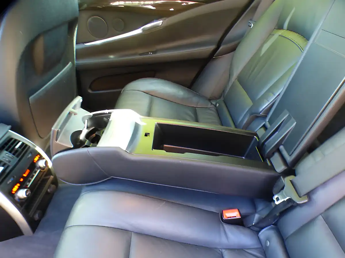 Used 2016 BMW 5 Series Gran Turismo Luxury GT Silver - Interior and Exterior details 13