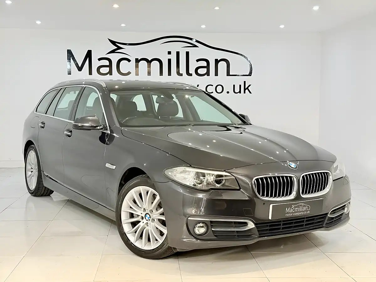 Used 2016 BMW 5 Series Luxury Touring Grey - Front View