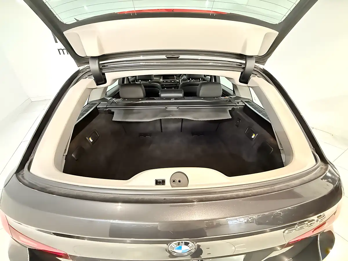 Used 2016 BMW 5 Series Luxury Touring Grey - Interior and Exterior details 13