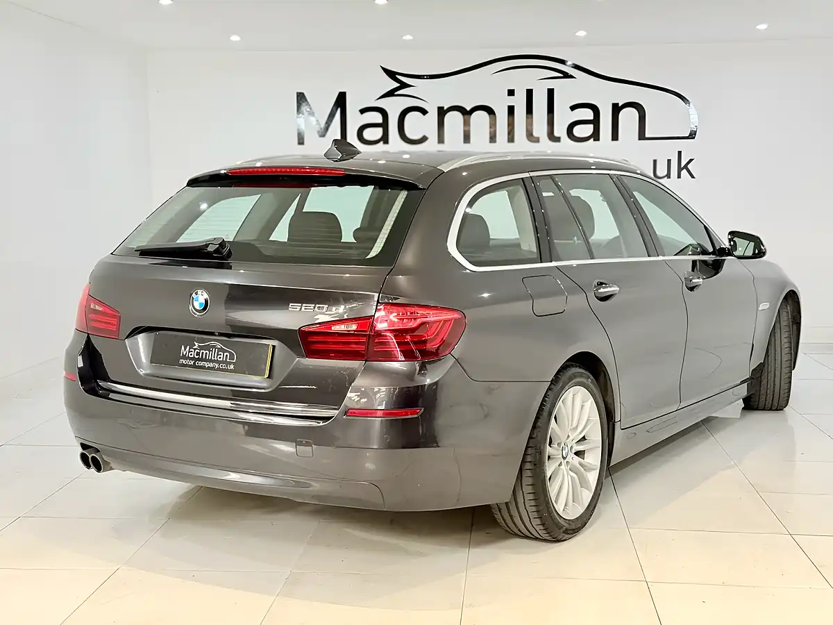 Used 2016 BMW 5 Series Luxury Touring Grey - Interior and Exterior details 9