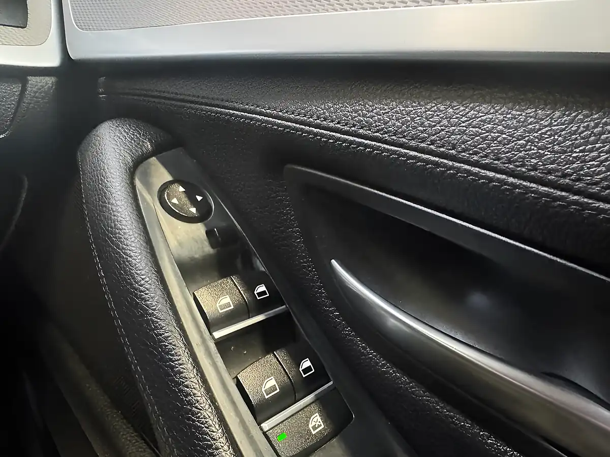 Used 2016 BMW 5 Series M Sport Black - Interior and Exterior details 20