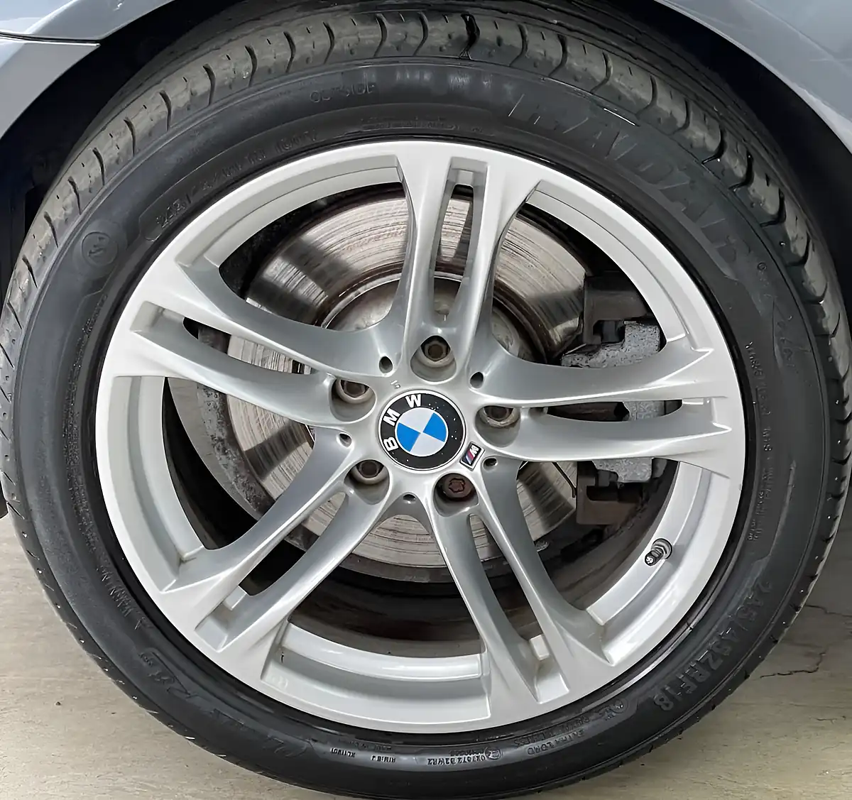 Used 2016 BMW 5 Series M Sport Mineral Grey - Interior and Exterior details 12