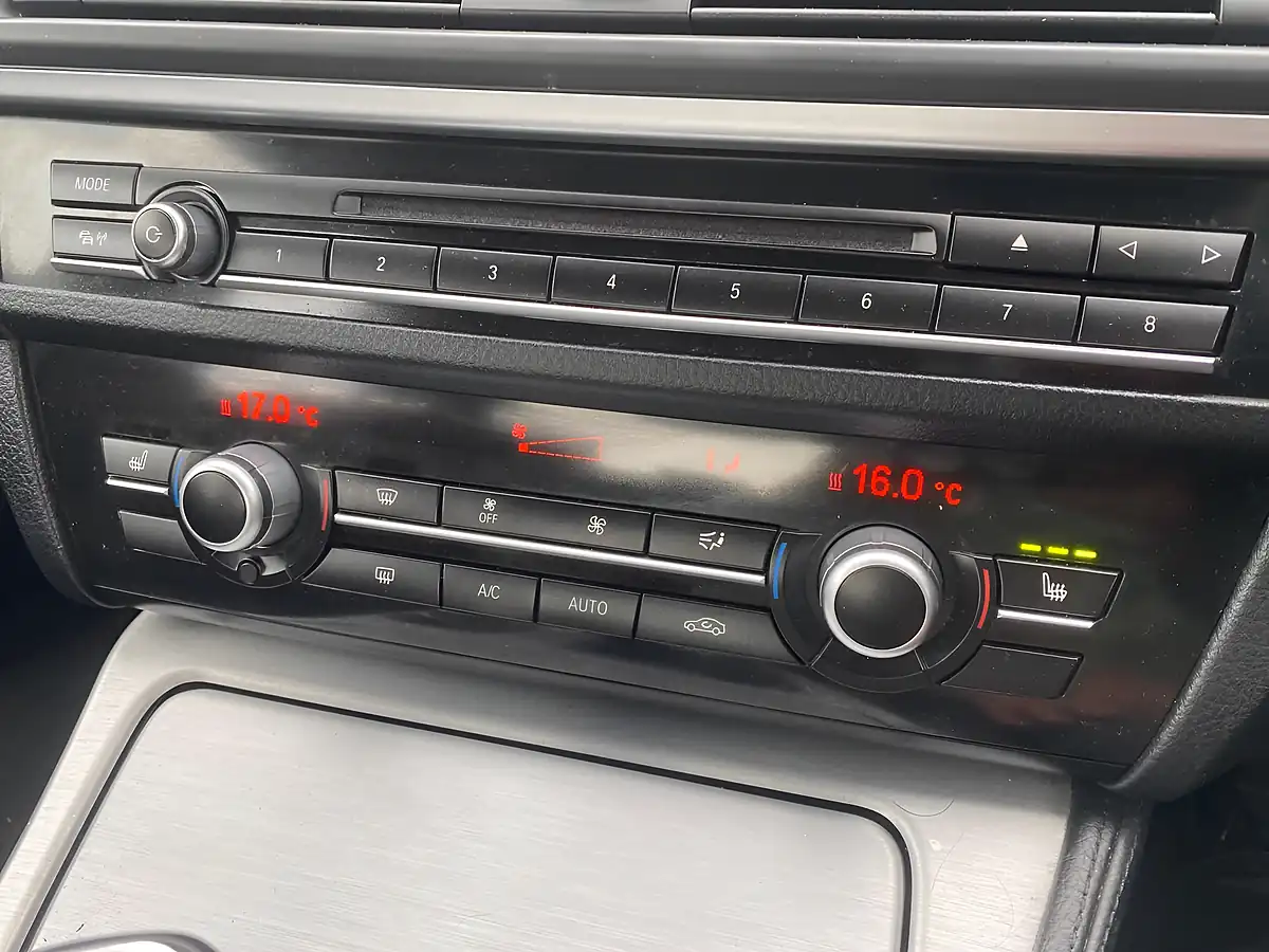 Used 2016 BMW 5 Series M Sport Silver - Interior and Exterior details 20