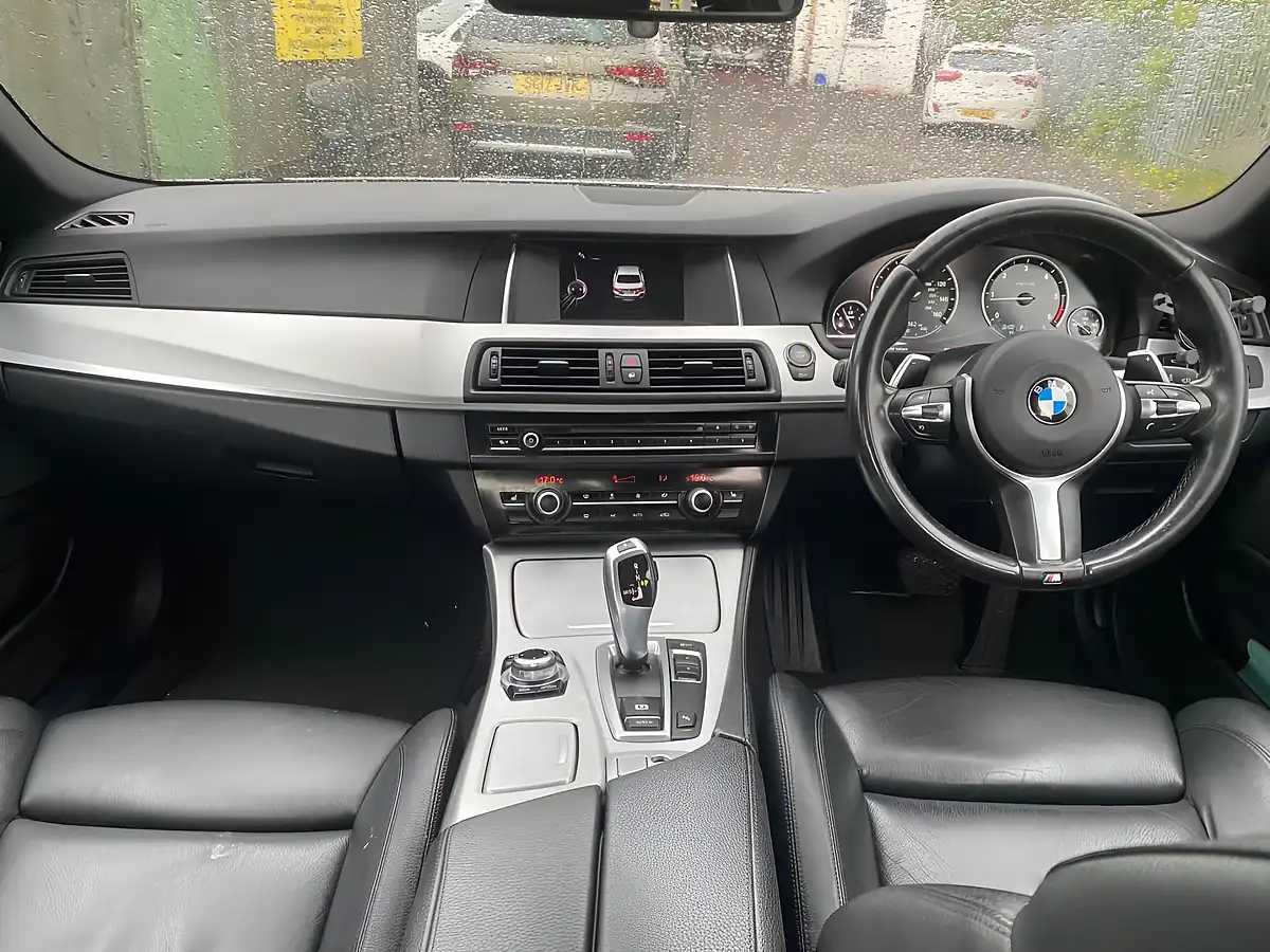 Used 2016 BMW 5 Series M Sport Silver - Interior and Exterior details 16