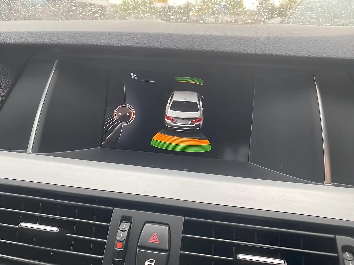 Used 2016 BMW 5 Series M Sport Silver - Interior and Exterior details 7