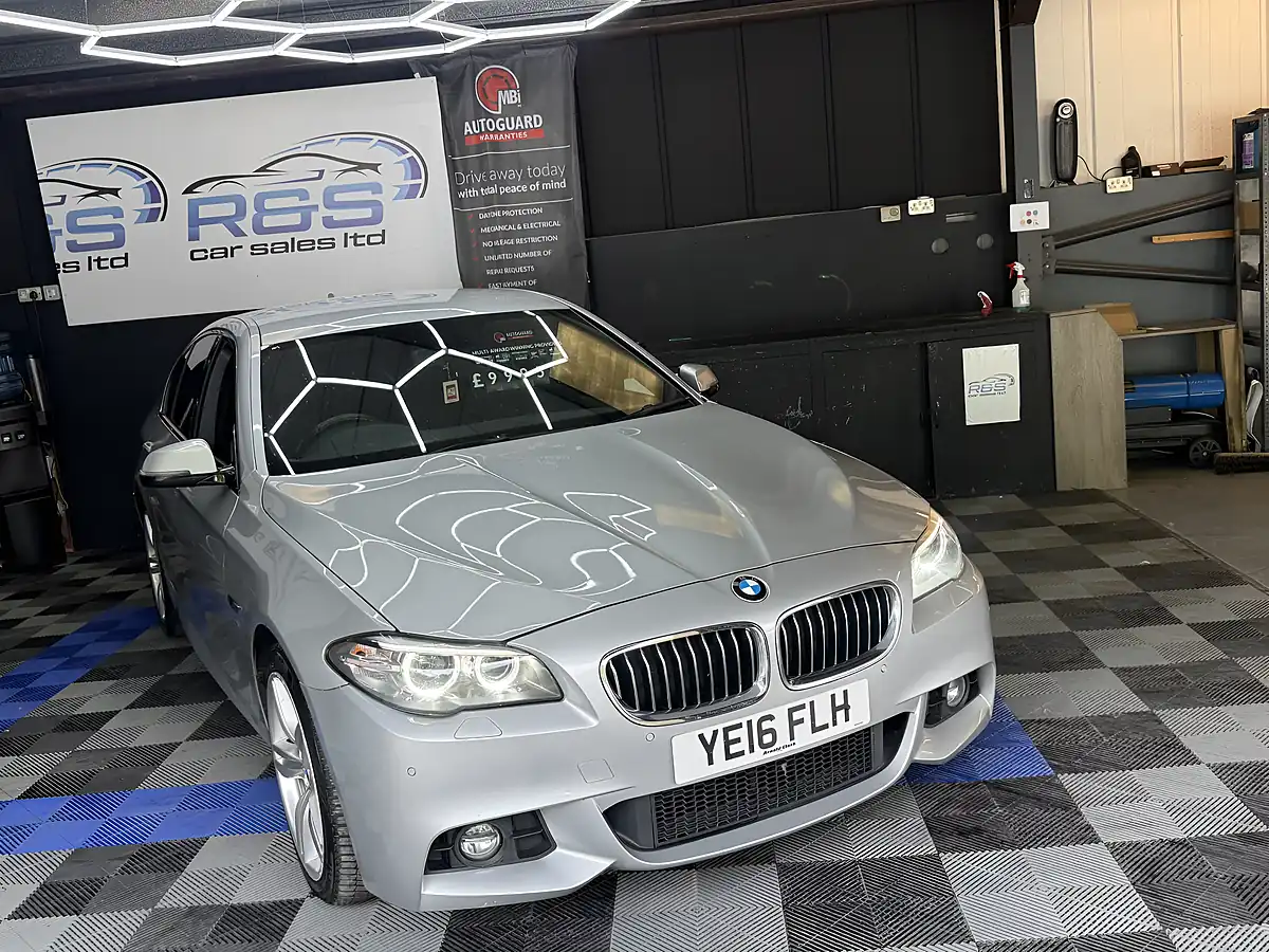 Used 2016 BMW 5 Series M Sport Silver - Interior and Exterior details 10