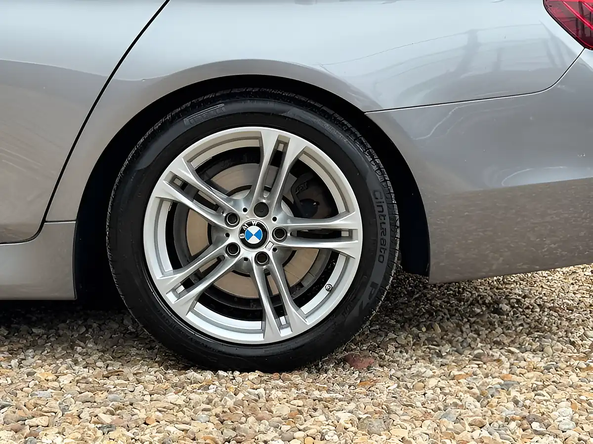Used 2016 BMW 5 Series M Sport Space Grey - Interior and Exterior details 13