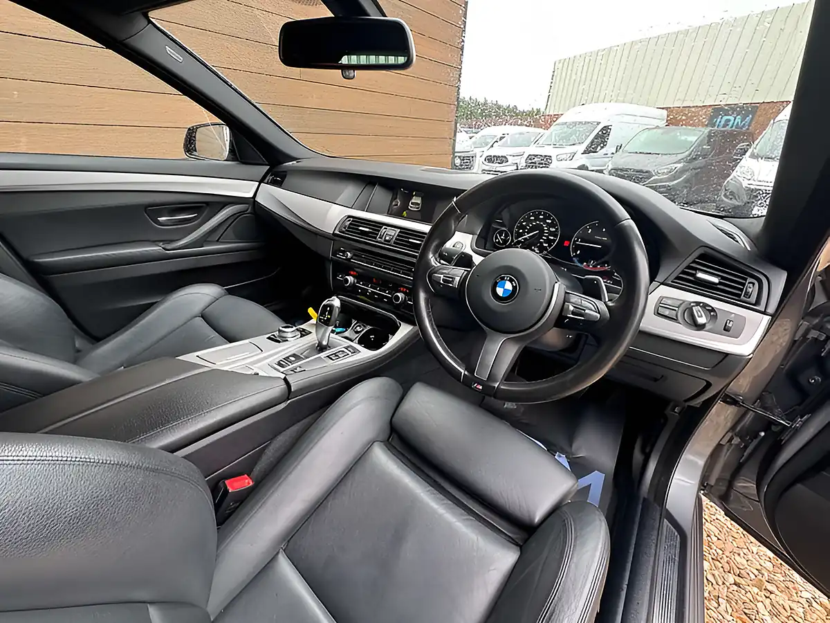 Used 2016 BMW 5 Series M Sport Space Grey - Interior and Exterior details 14