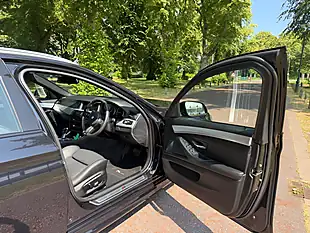 Used 2016 BMW 5 Series M Sport Touring Black - Interior and Exterior details 9