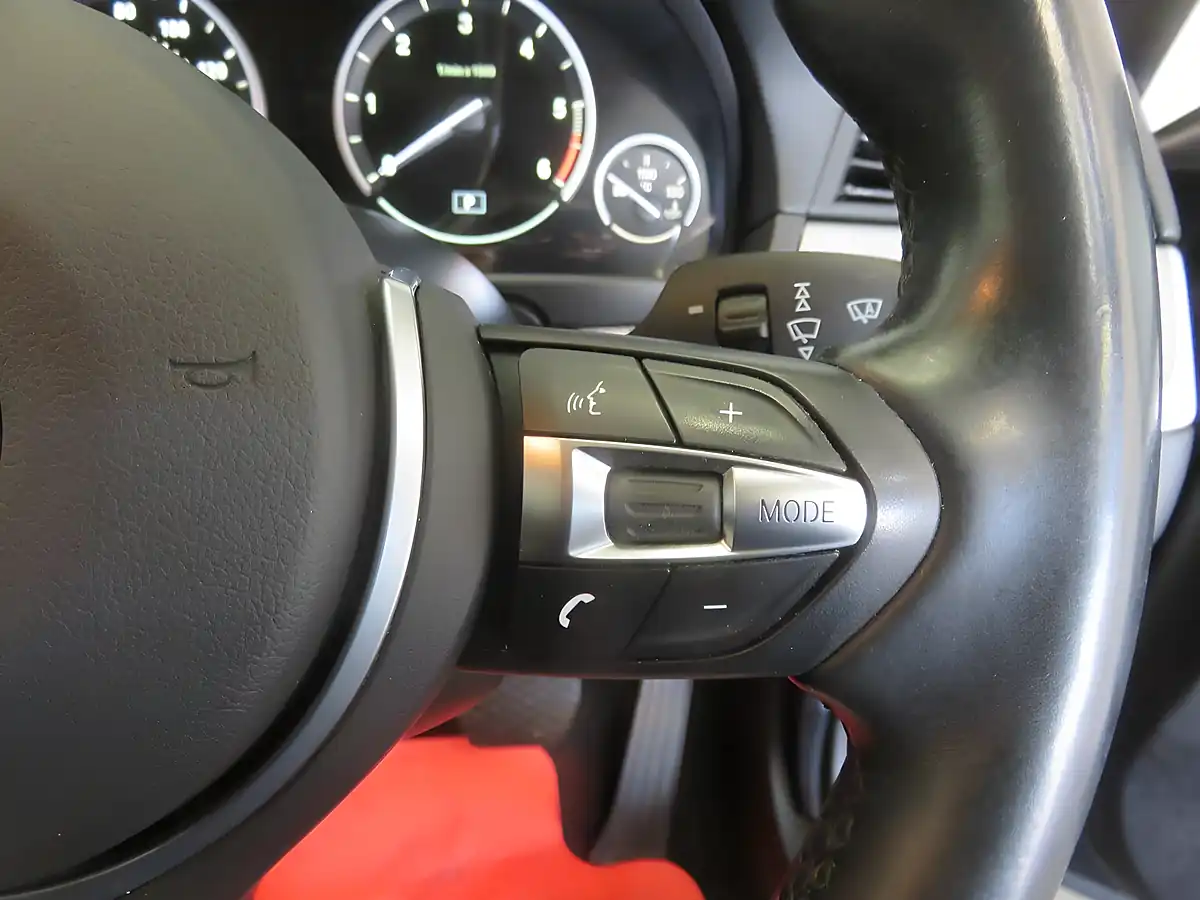 Used 2016 BMW 5 Series M Sport Touring Black - Interior and Exterior details 17