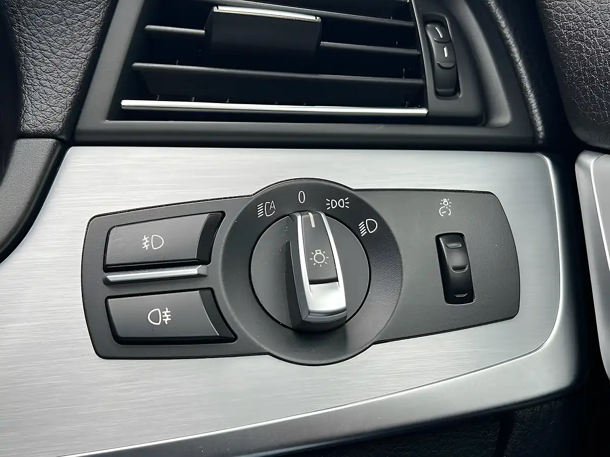Used 2016 BMW 5 Series M Sport Touring Grey - Interior and Exterior details 20