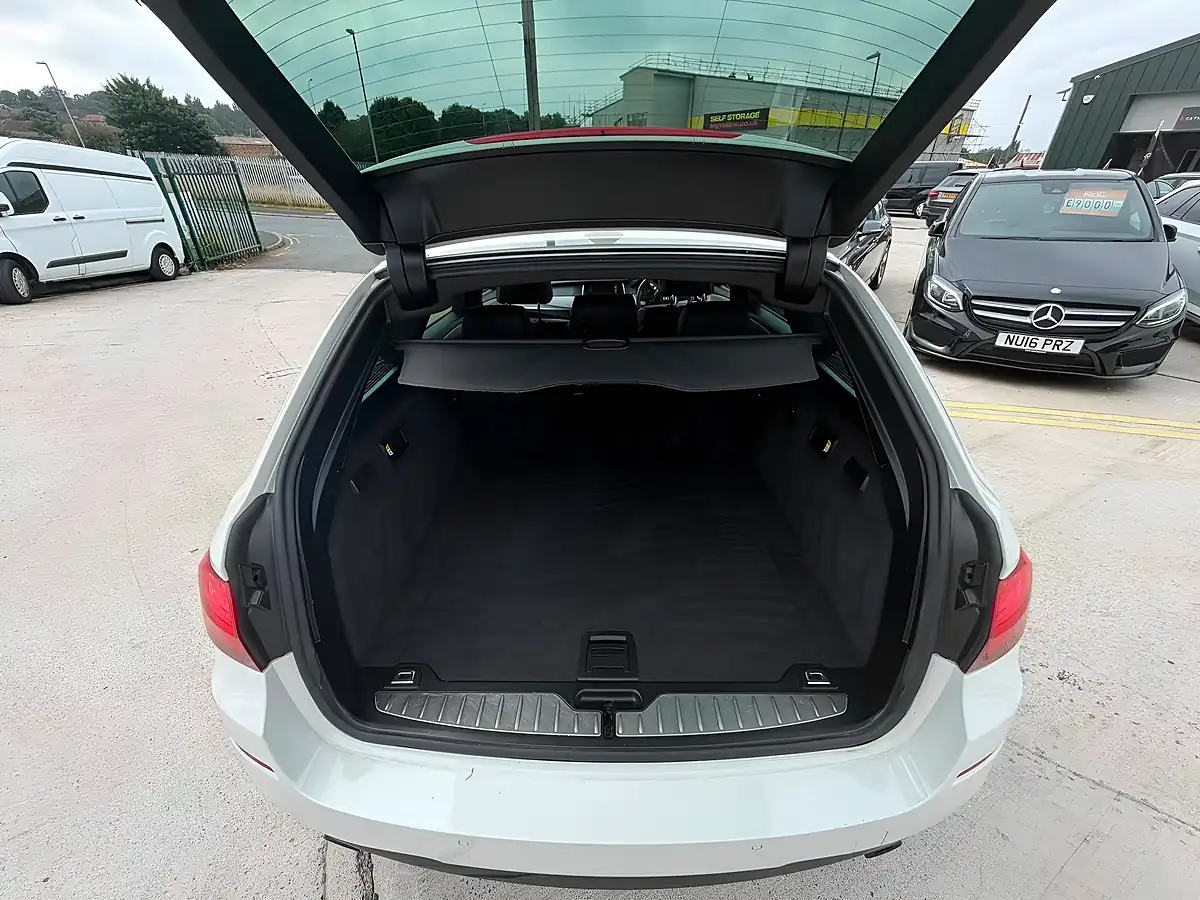 Used 2016 BMW 5 Series M Sport Touring White - Interior and Exterior details 16