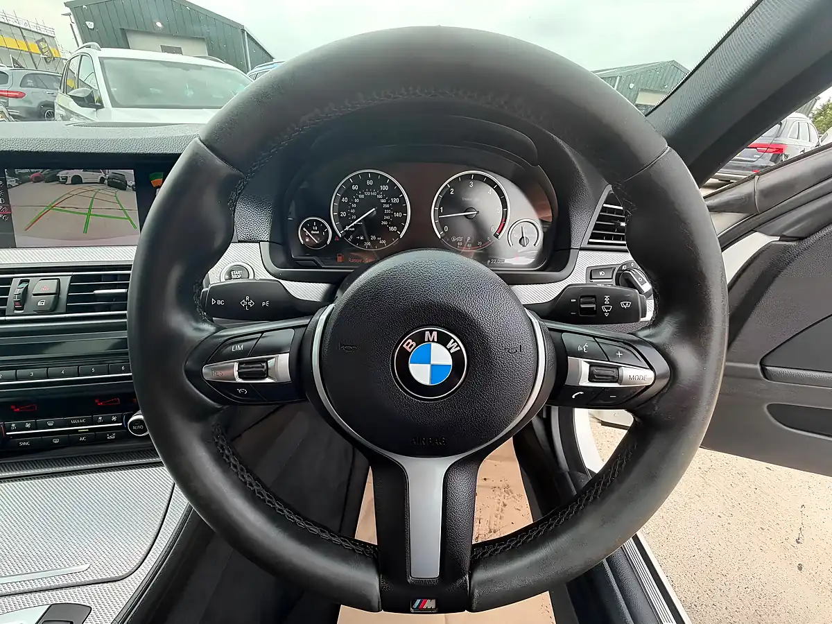 Used 2016 BMW 5 Series M Sport Touring White - Interior and Exterior details 17