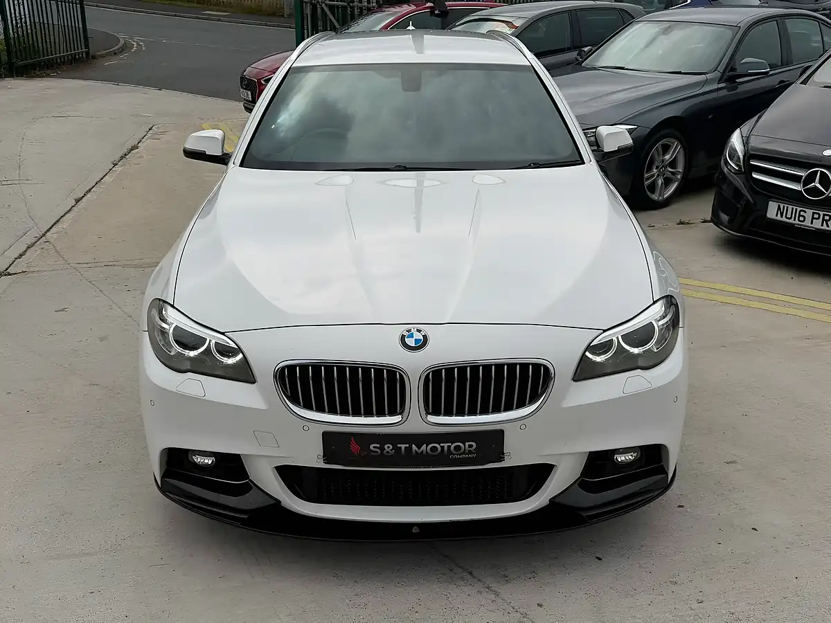 Used 2016 BMW 5 Series M Sport Touring White - Interior and Exterior details 3