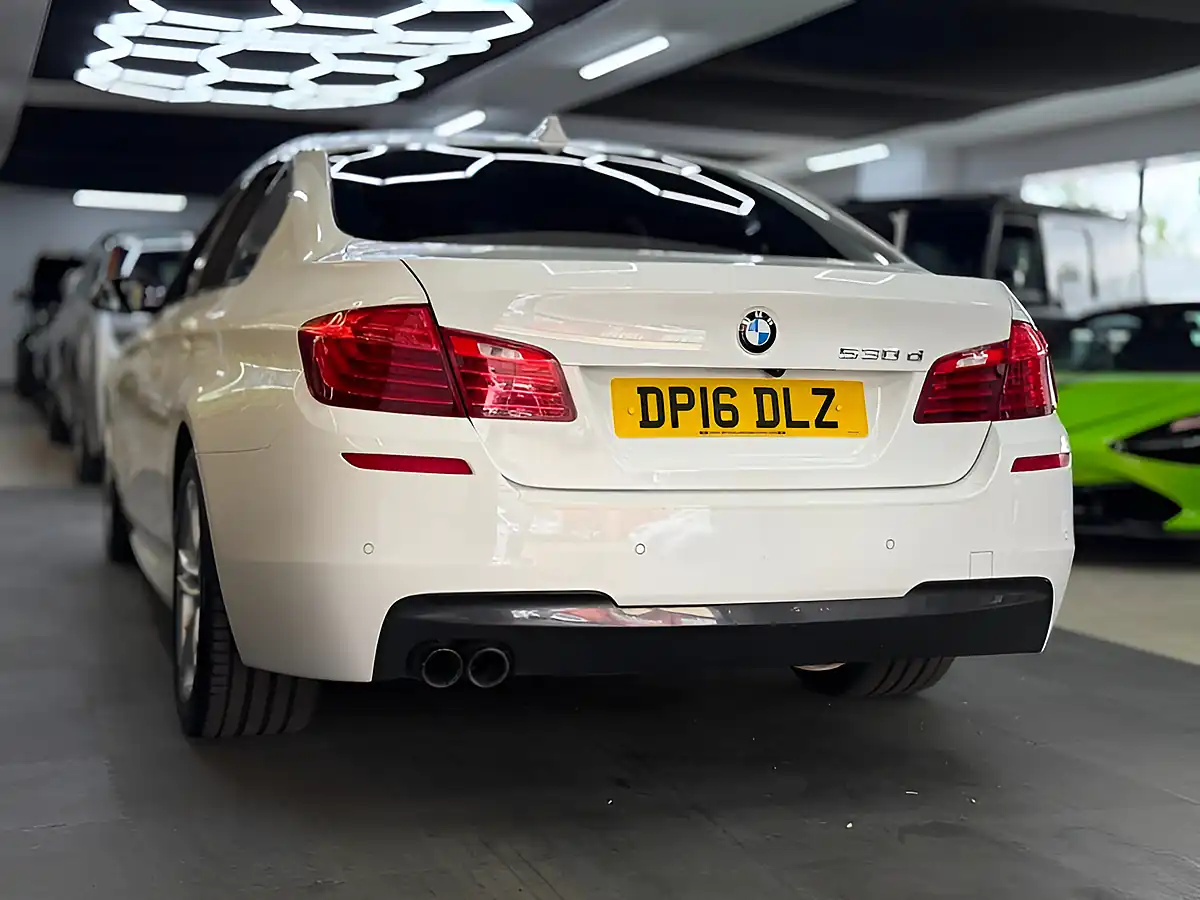 Used 2016 BMW 5 Series M Sport White - Interior and Exterior details 11