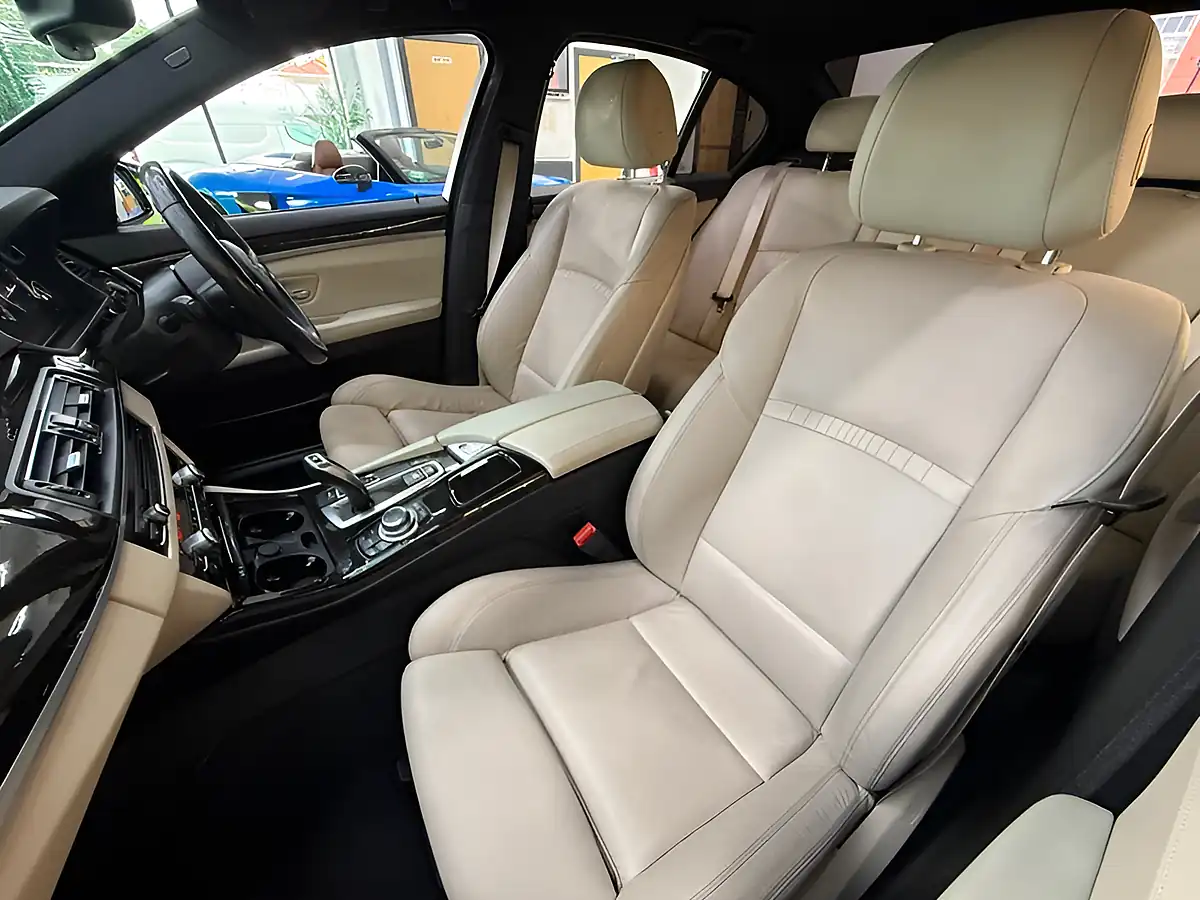 Used 2016 BMW 5 Series M Sport White - Interior and Exterior details 15