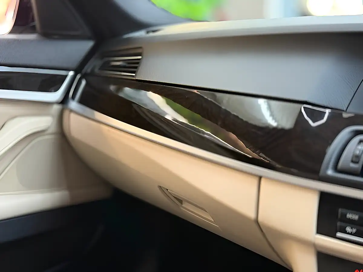 Used 2016 BMW 5 Series M Sport White - Interior and Exterior details 17