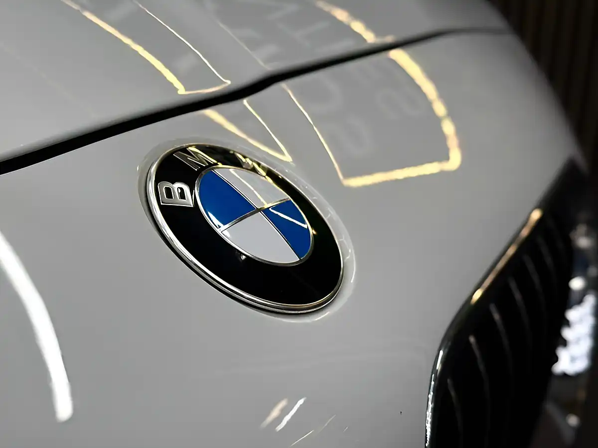 Used 2016 BMW 5 Series M Sport White - Interior and Exterior details 19