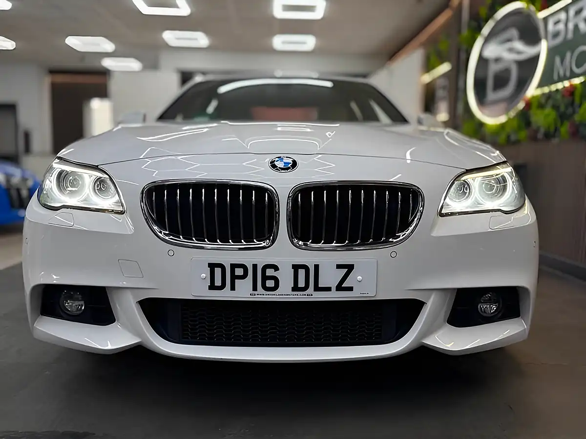 Used 2016 BMW 5 Series M Sport White - Interior and Exterior details 4