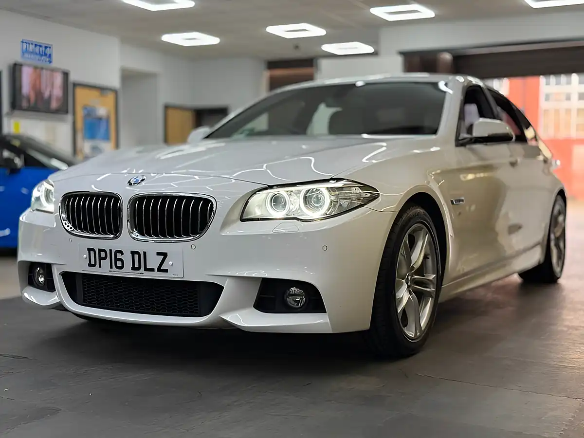 Used 2016 BMW 5 Series M Sport White - Interior and Exterior details 6