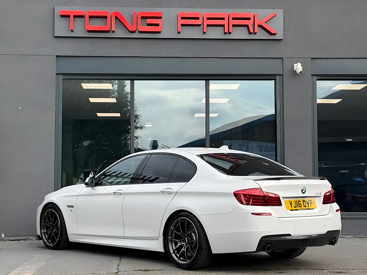 Used 2016 BMW 5 Series M Sport White - Interior and Exterior details 5