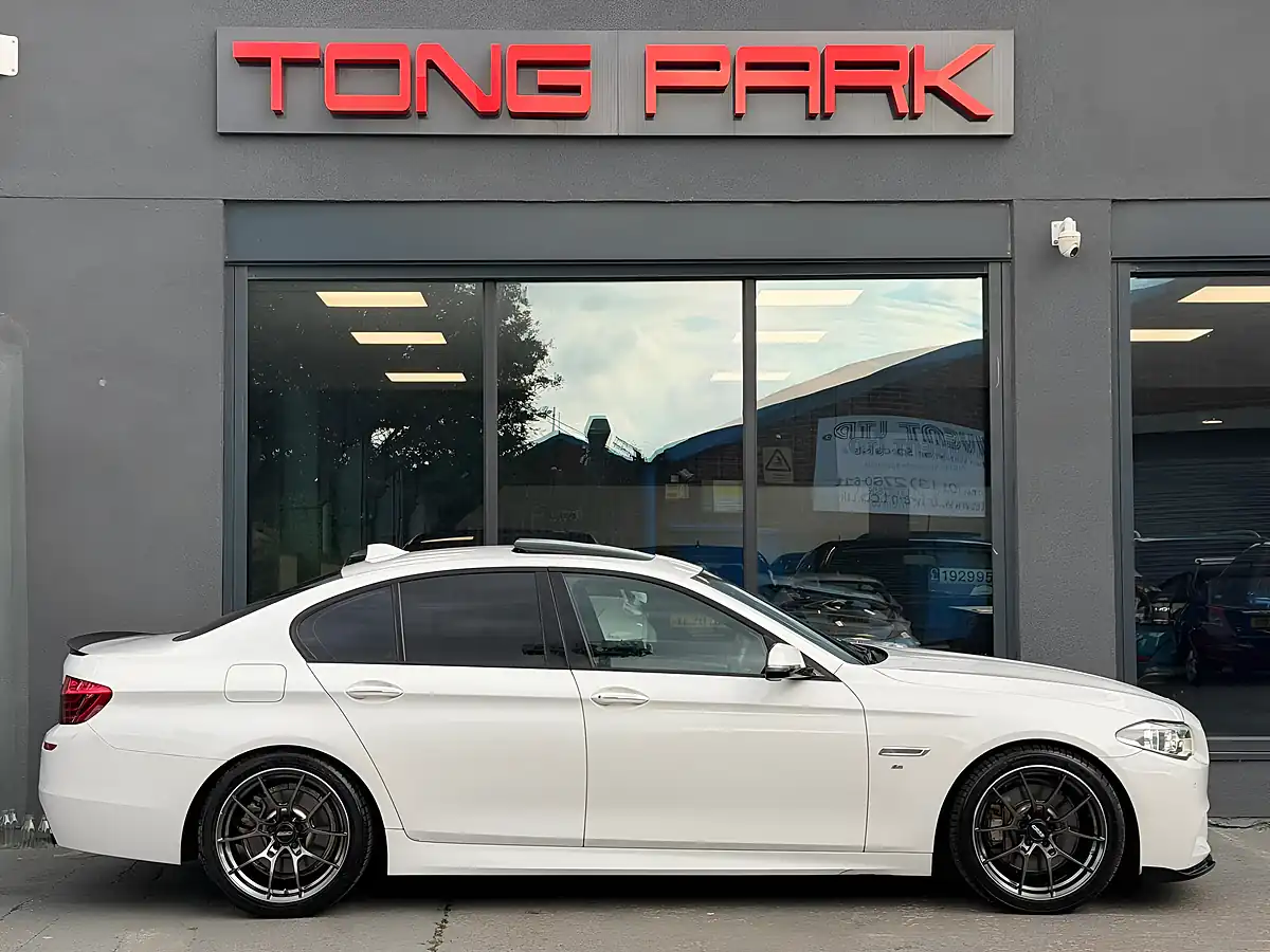 Used 2016 BMW 5 Series M Sport White - Interior and Exterior details 7