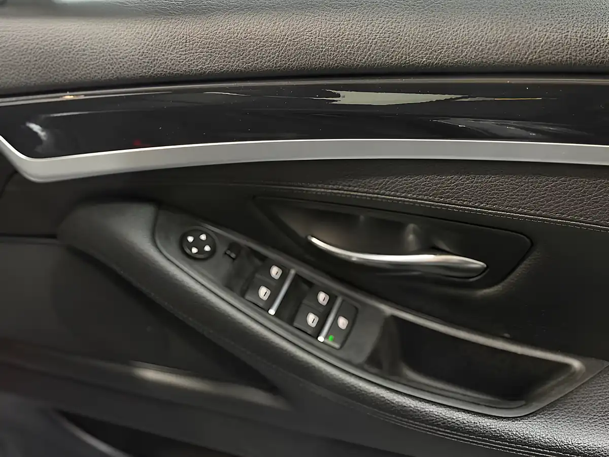 Used 2016 BMW 5 Series Se Grey - Interior and Exterior details 10