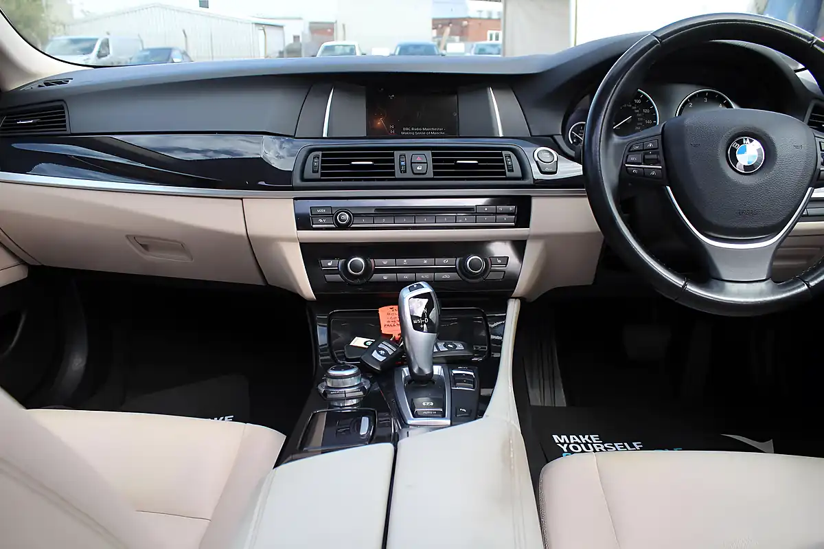 Used 2016 BMW 5 Series Se Grey - Interior and Exterior details 12