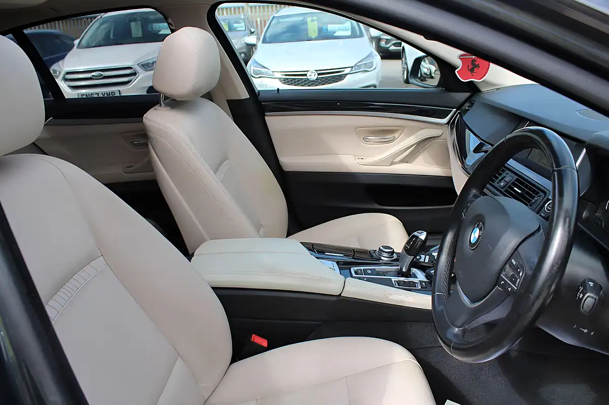 Used 2016 BMW 5 Series Se Grey - Interior and Exterior details 14