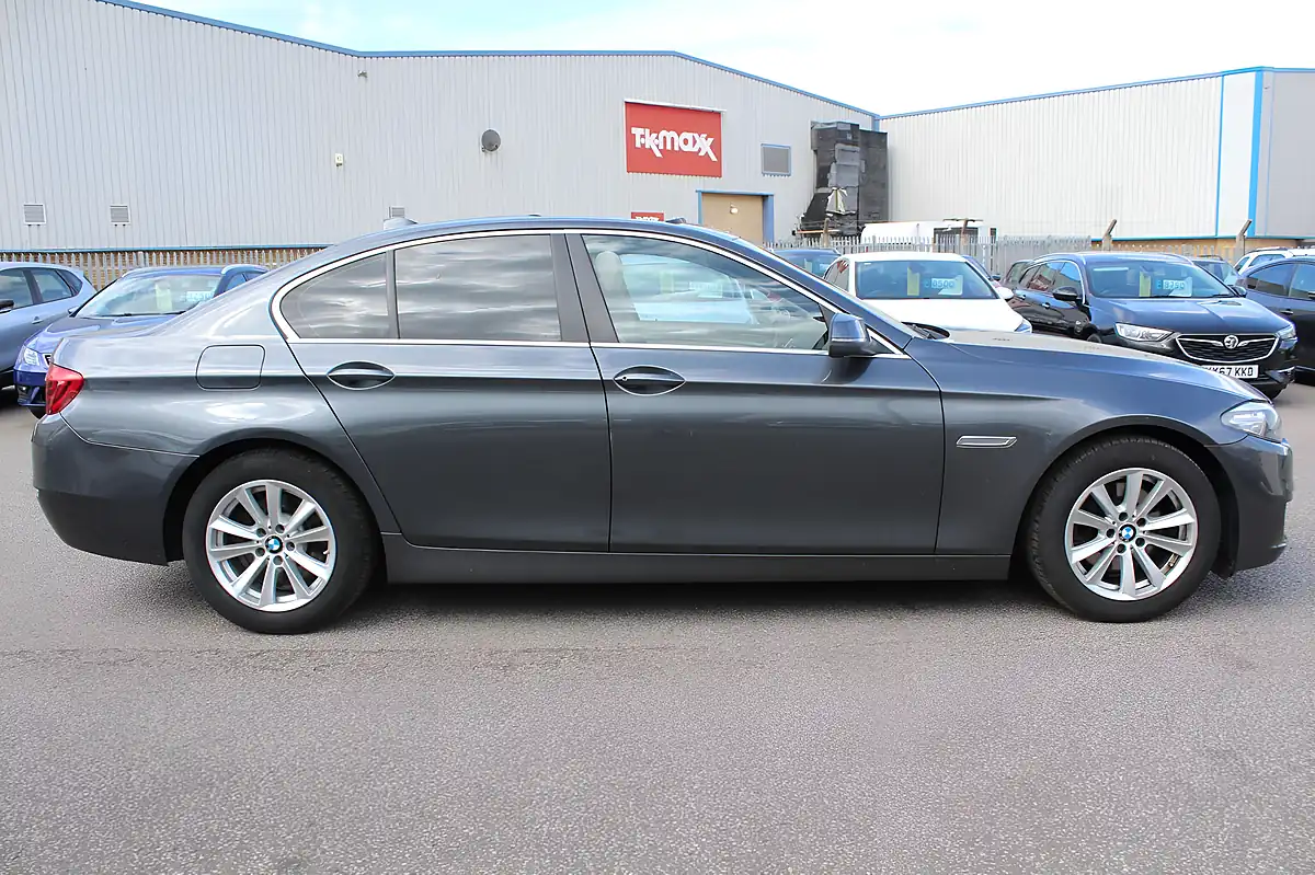 Used 2016 BMW 5 Series Se Grey - Interior and Exterior details 2