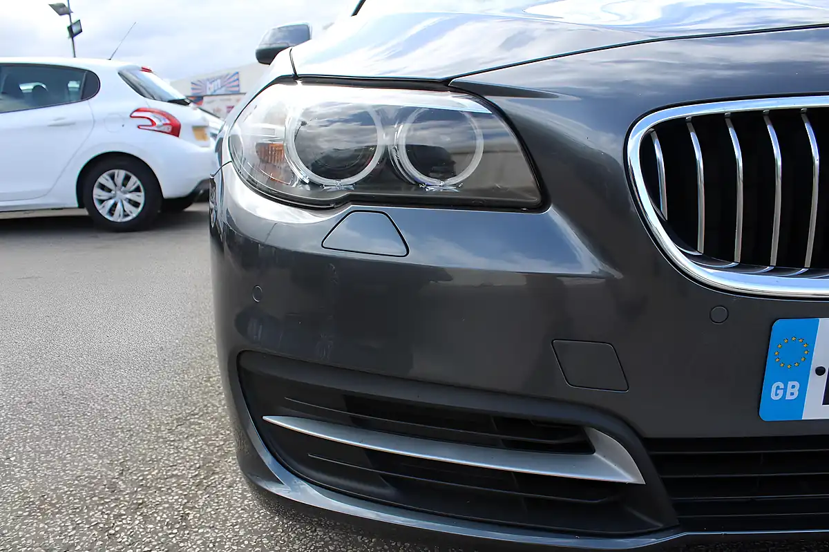 Used 2016 BMW 5 Series Se Grey - Interior and Exterior details 5