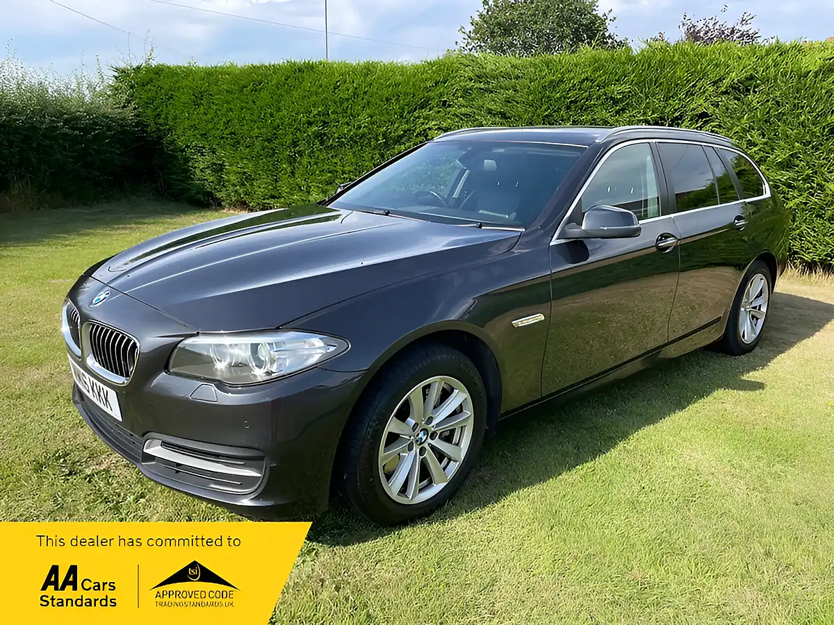 Used 2016 BMW 5 Series Se Touring Grey - Front View