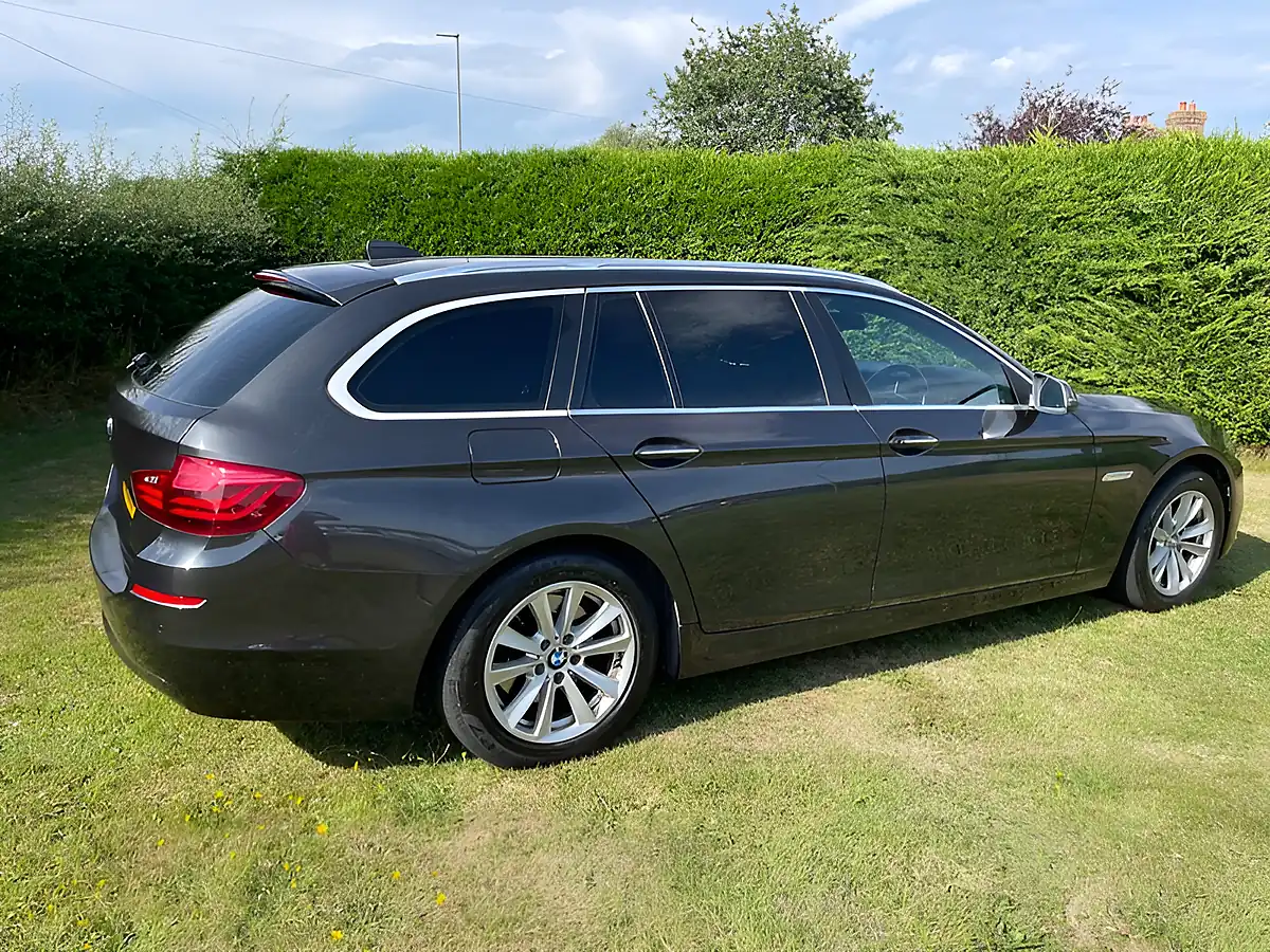 Used 2016 BMW 5 Series Se Touring Grey - Interior and Exterior details 9