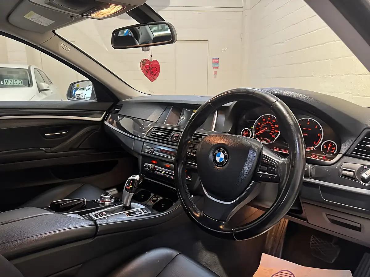 Used 2016 BMW 5 Series Se White - Interior and Exterior details 10