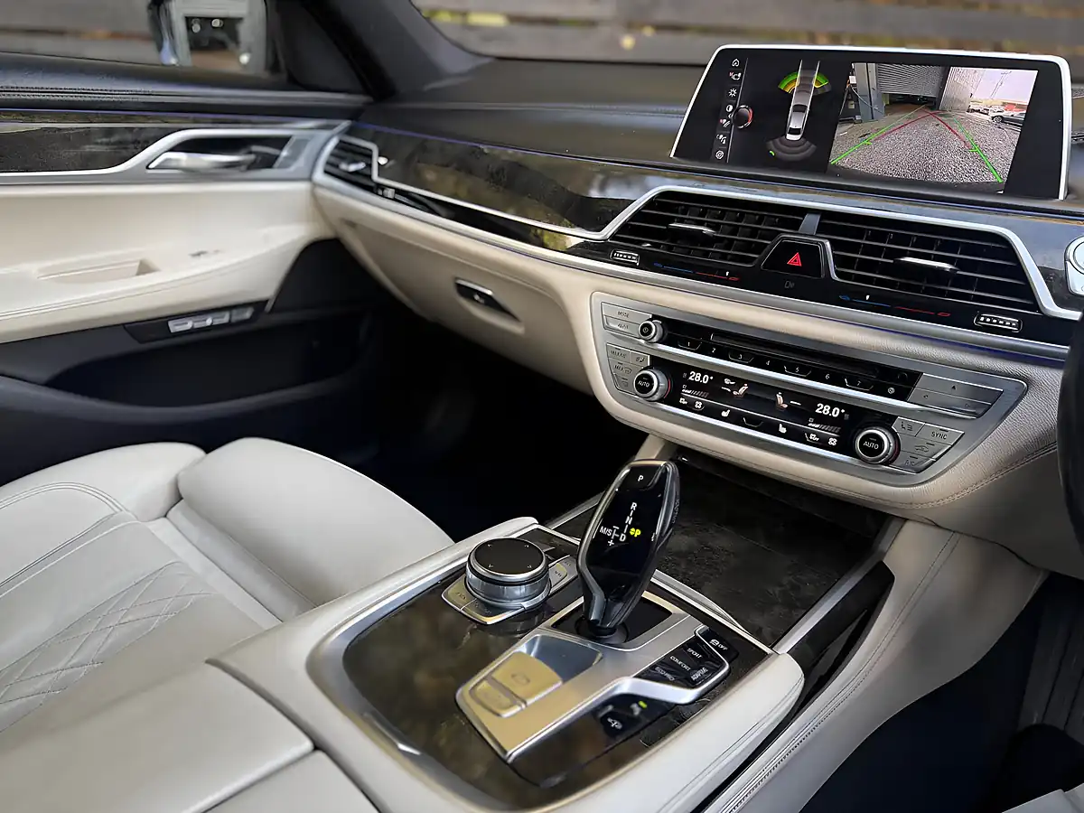 Used 2016 BMW 7 Series M Sport Black - Interior and Exterior details 9
