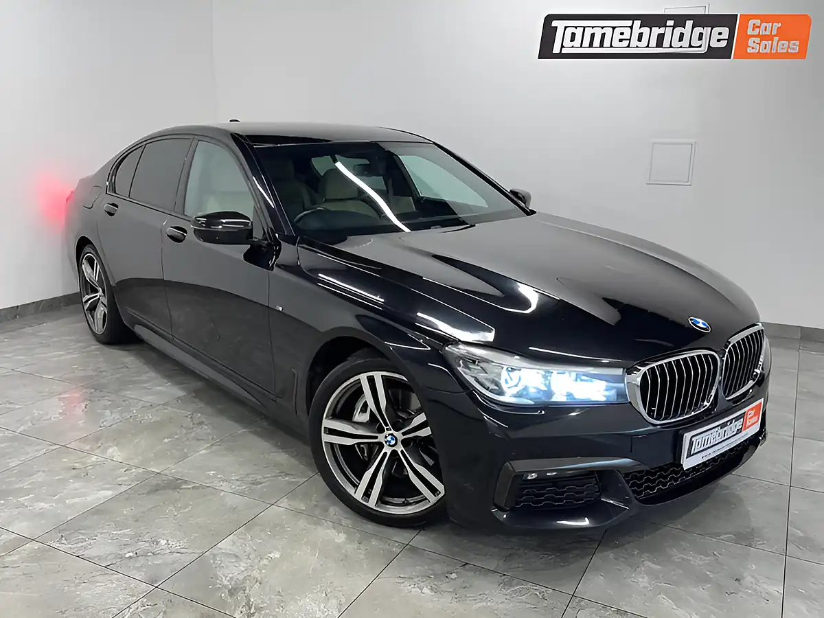 Used 2016 BMW 7 Series M Sport Black Sapphire - Front View