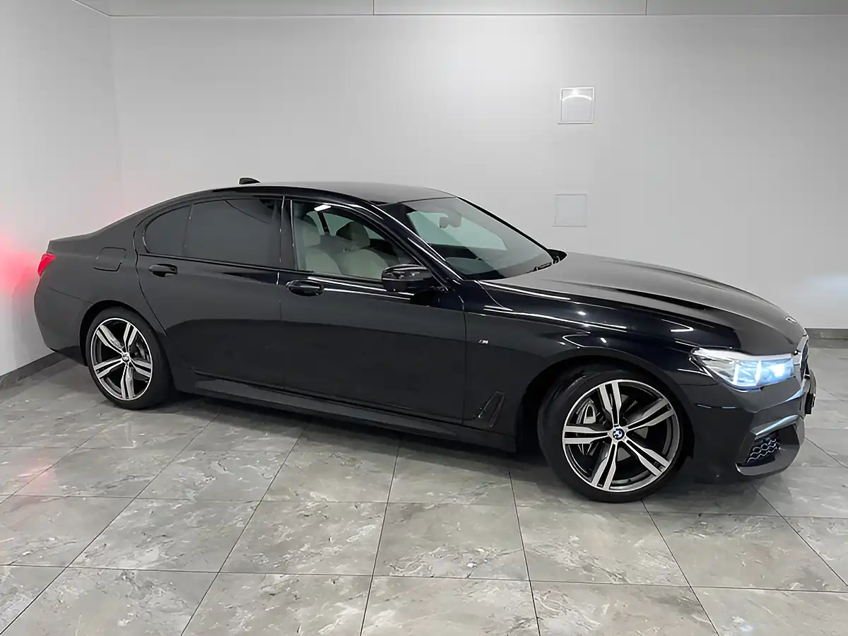 Used 2016 BMW 7 Series M Sport Black Sapphire - Interior and Exterior details 2