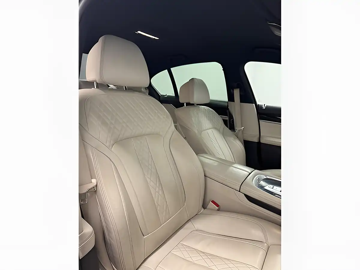 Used 2016 BMW 7 Series M Sport Black Sapphire - Interior and Exterior details 9
