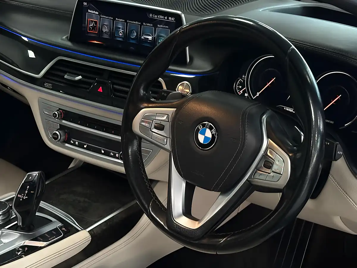 Used 2016 BMW 7 Series M Sport Grey - Interior and Exterior details 11