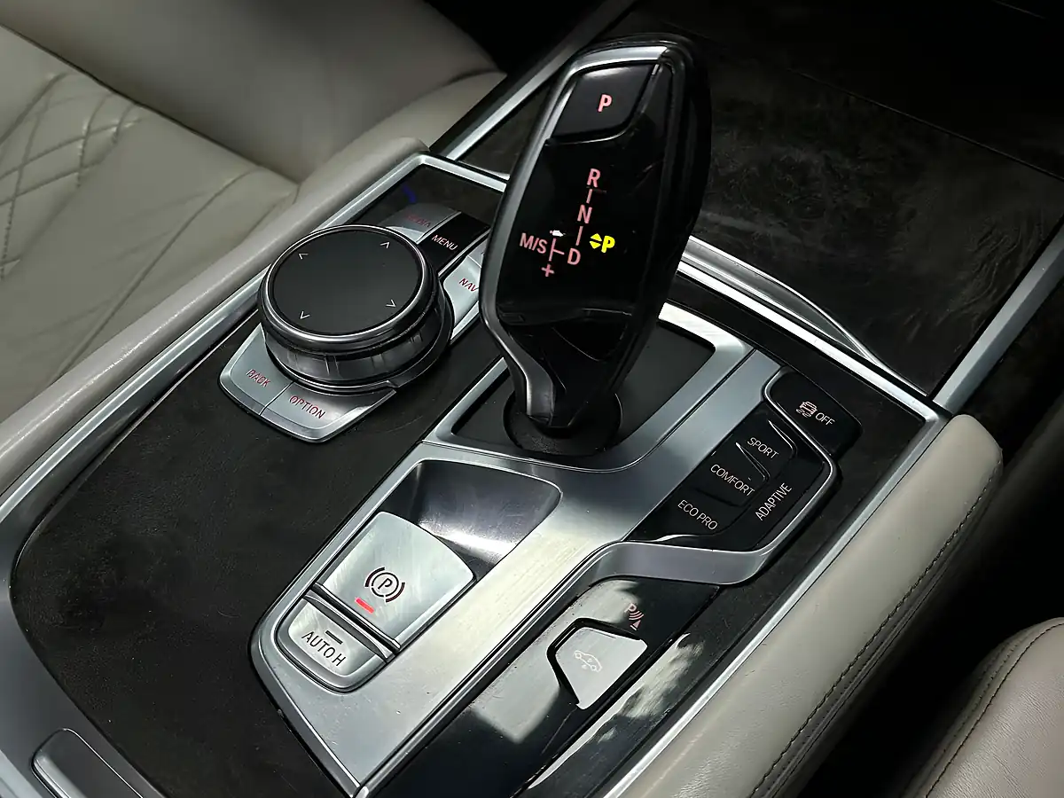 Used 2016 BMW 7 Series M Sport Grey - Interior and Exterior details 14