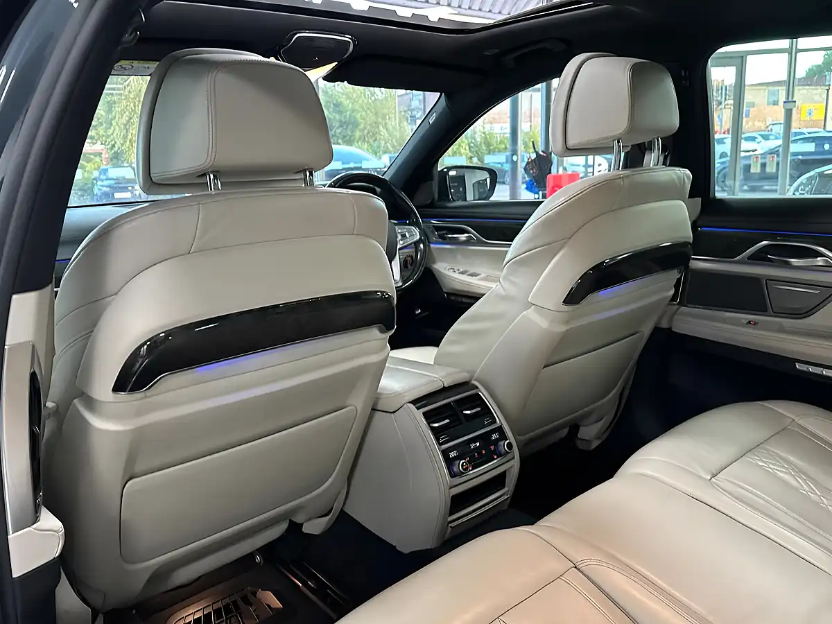 Used 2016 BMW 7 Series M Sport Grey - Interior and Exterior details 18