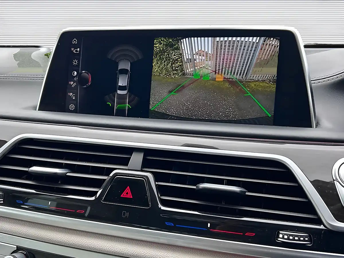 Used 2016 BMW 7 Series Saloon Sophisto Xirallic Grey - Interior and Exterior details 7