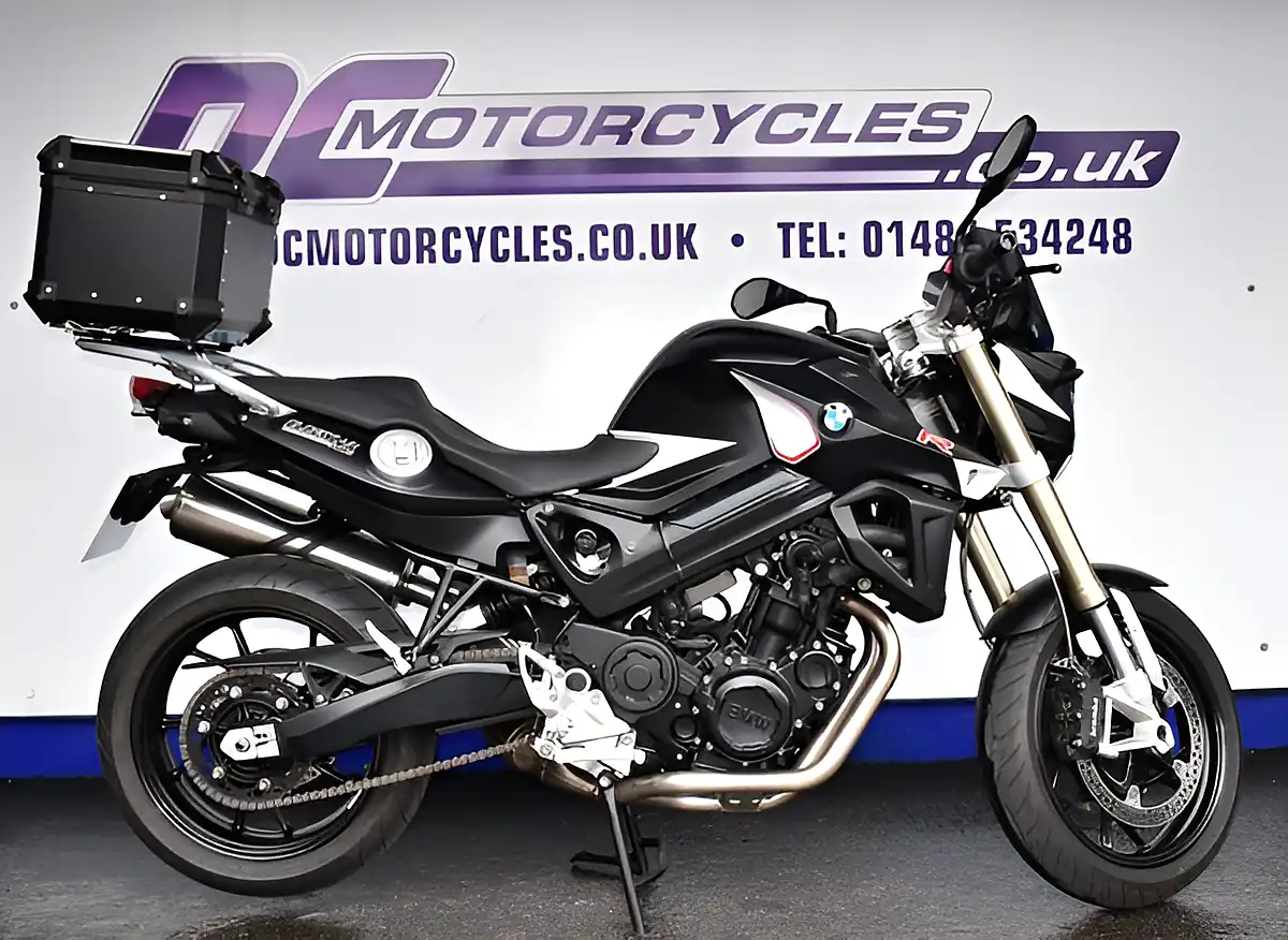 Used 2016 BMW F 800 R Black Rain Black - Front View