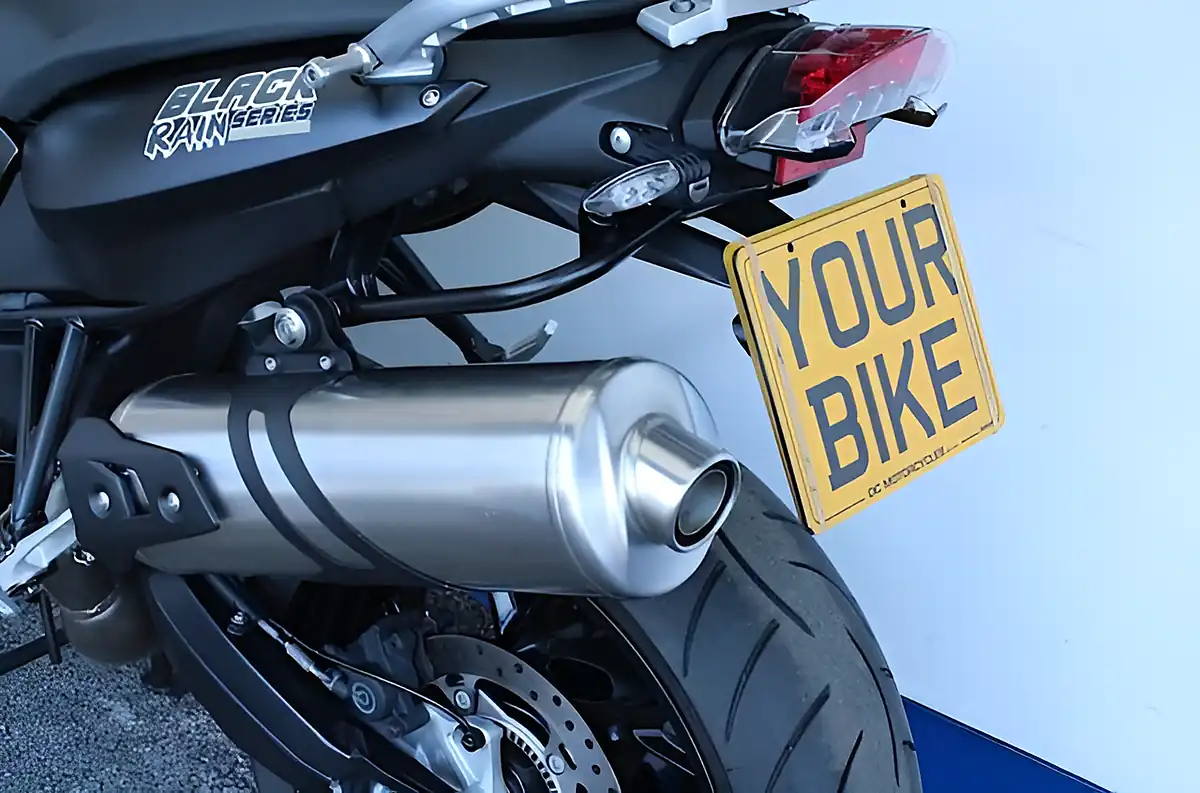 Used 2016 BMW F 800 R Black Rain Black - Interior and Exterior details 13