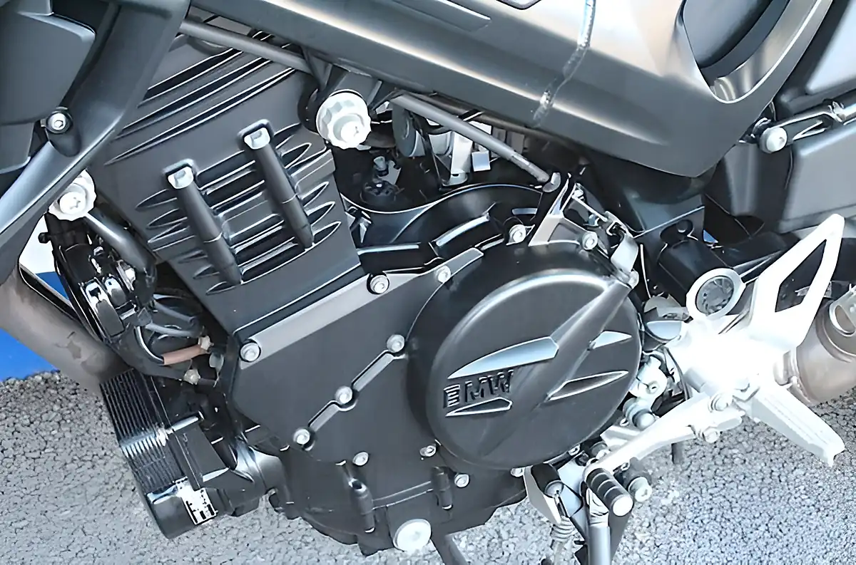 Used 2016 BMW F 800 R Black Rain Black - Interior and Exterior details 19