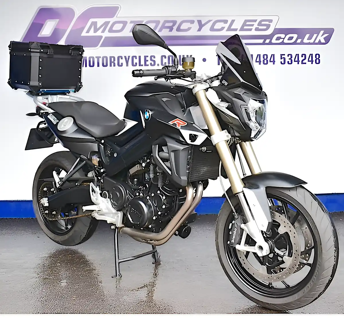 Used 2016 BMW F 800 R Black Rain Black - Interior and Exterior details 2